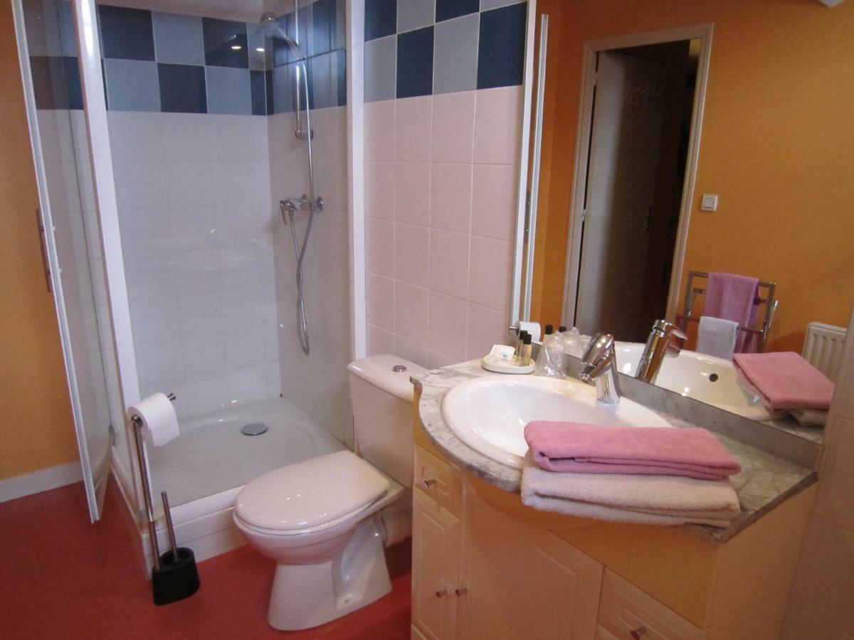 Le Camelia Hotel Ruille-Froid-Fonds Ngoại thất bức ảnh